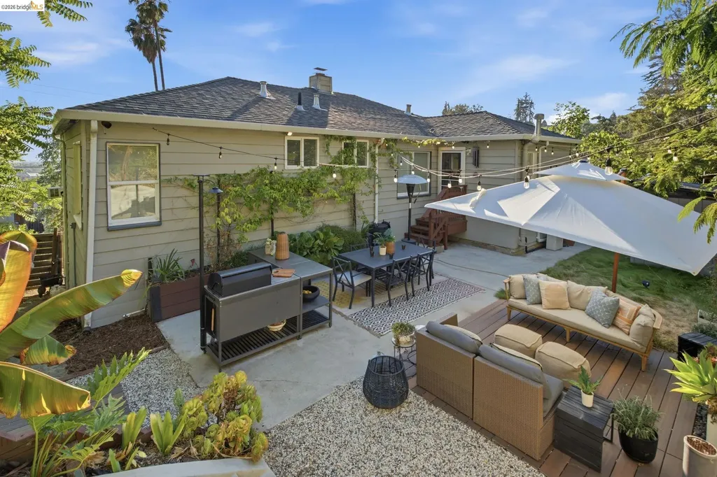 7308 Hillmont Oakland CA 94605