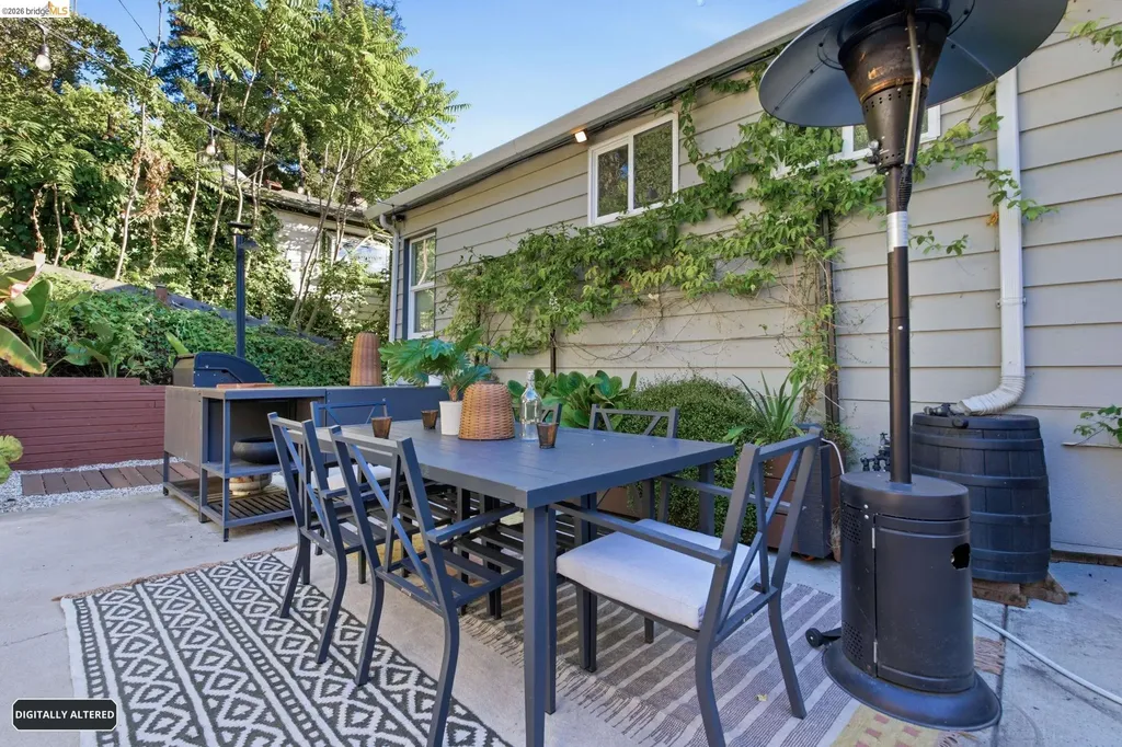 7308 Hillmont Oakland CA 94605
