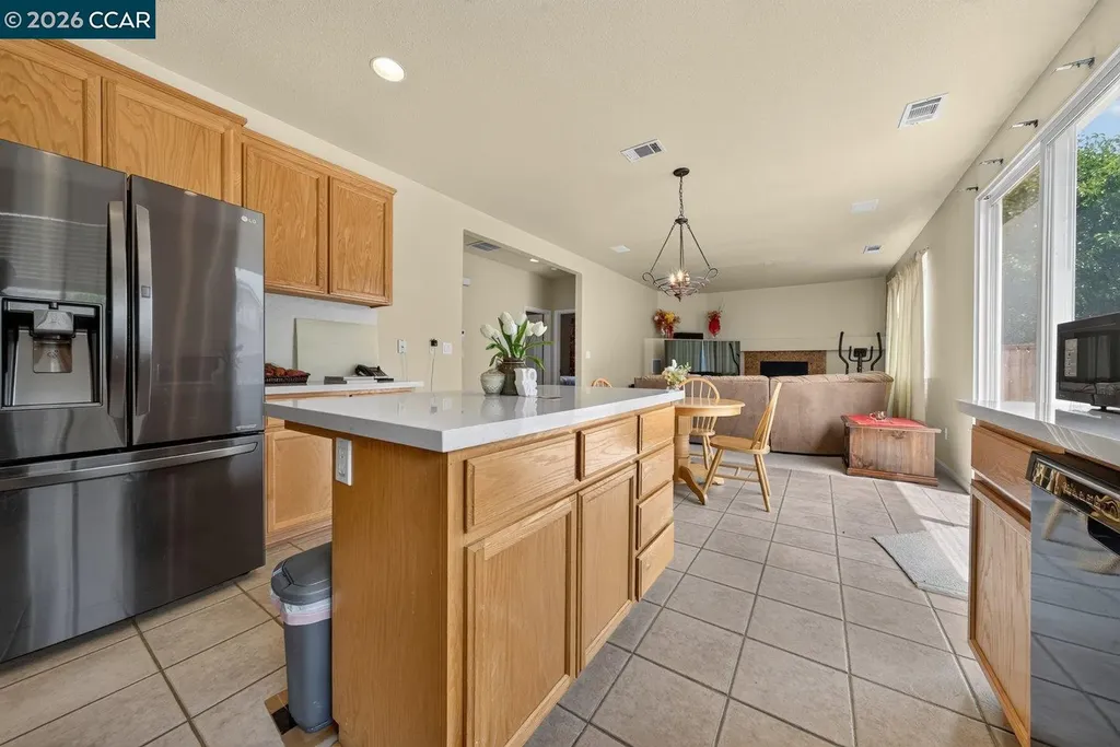 1816 Crown Peak Way Antioch CA 94531