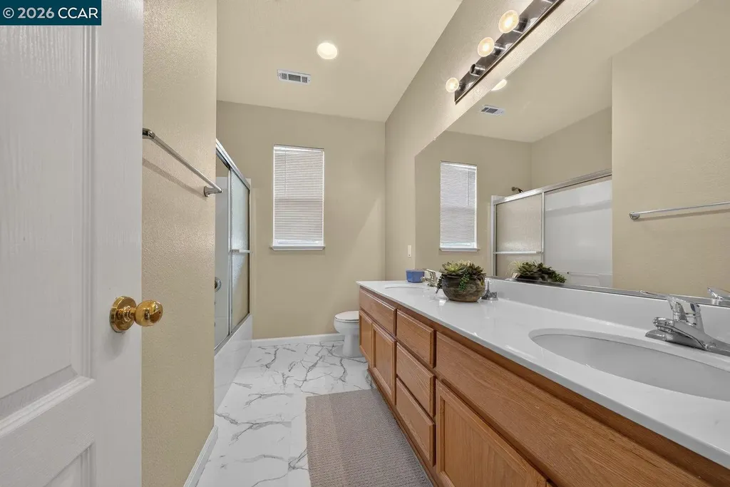 1816 Crown Peak Way Antioch CA 94531