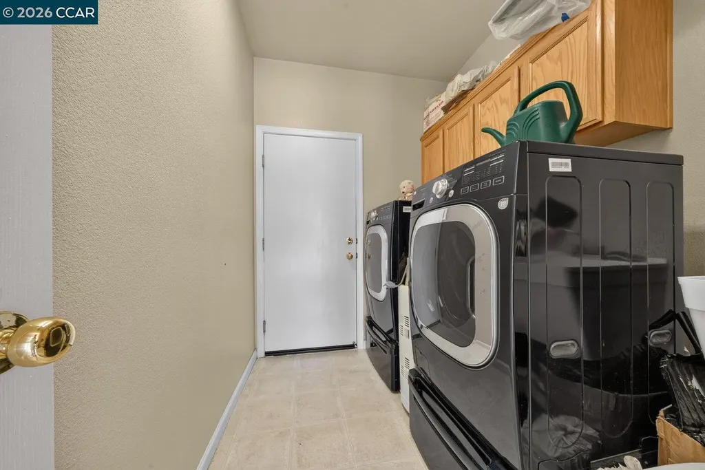 1816 Crown Peak Way Antioch CA 94531