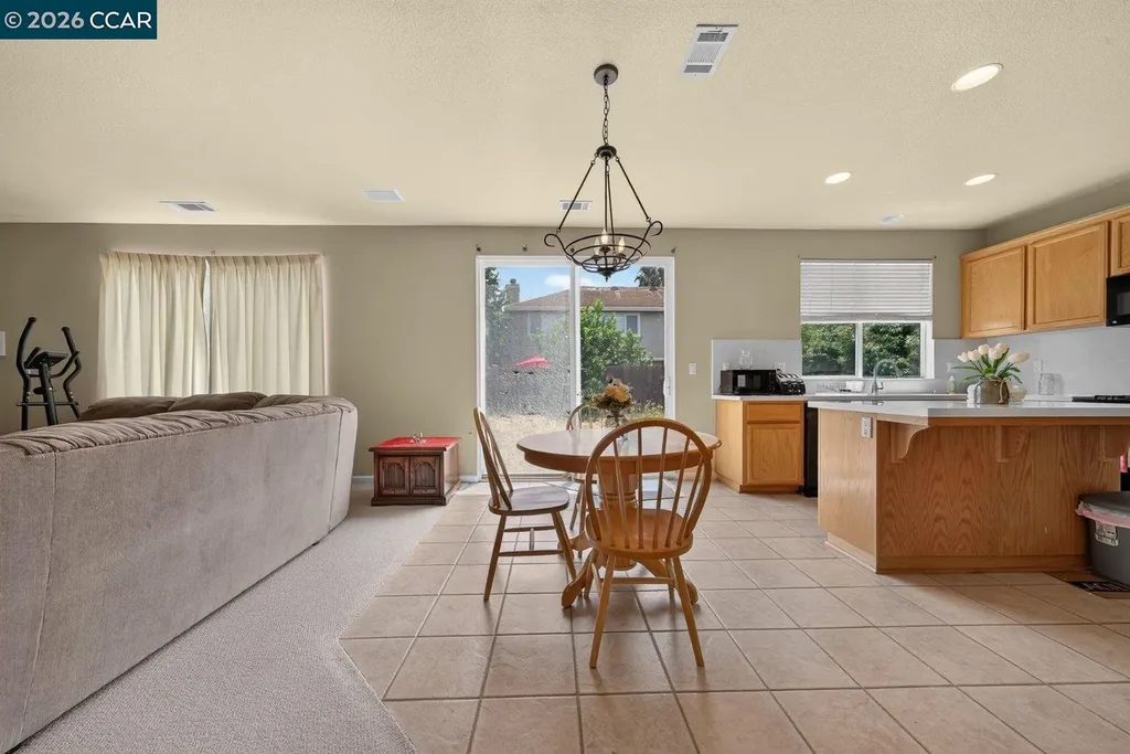 1816 Crown Peak Way Antioch CA 94531
