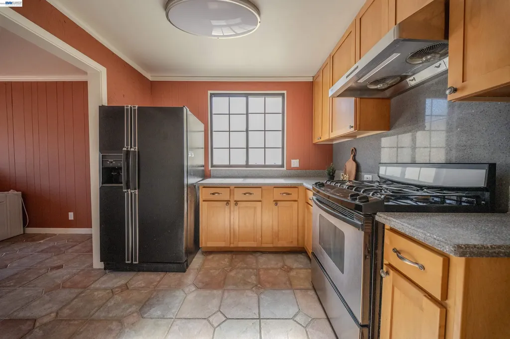1526 Beechwood Avenue San Leandro CA 94579