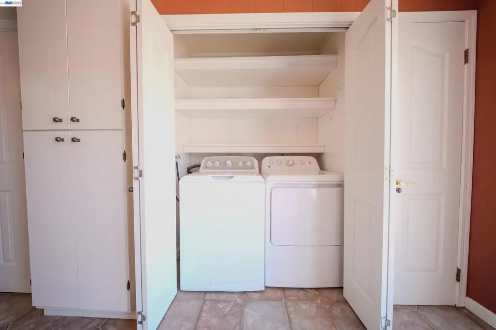 1526 Beechwood Avenue San Leandro CA 94579