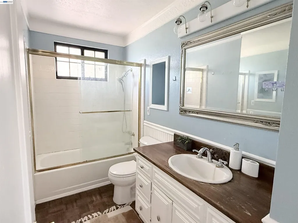 1526 Beechwood Avenue San Leandro CA 94579