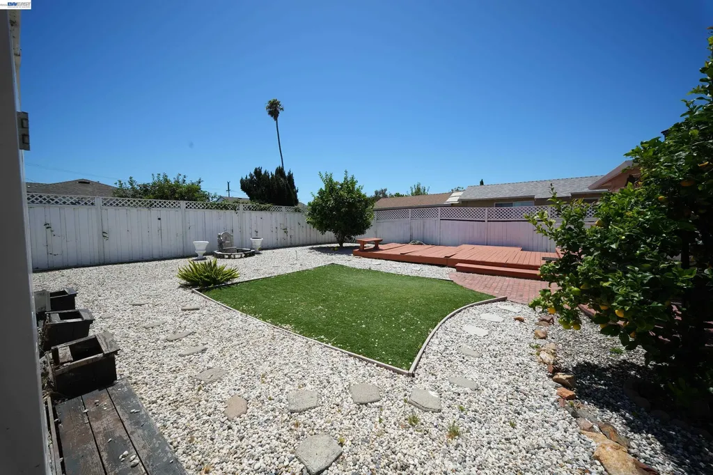 1526 Beechwood Avenue San Leandro CA 94579