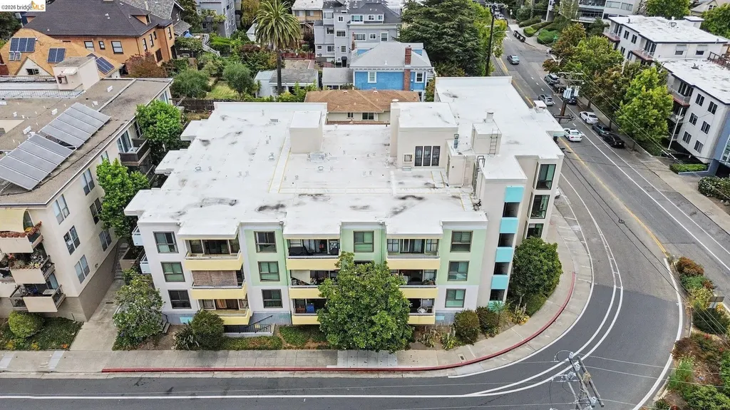 651 Oakland Avenue Oakland CA 94611