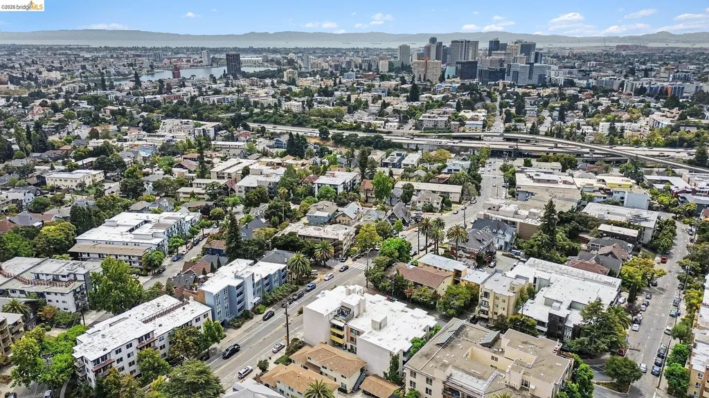 651 Oakland Avenue Oakland CA 94611