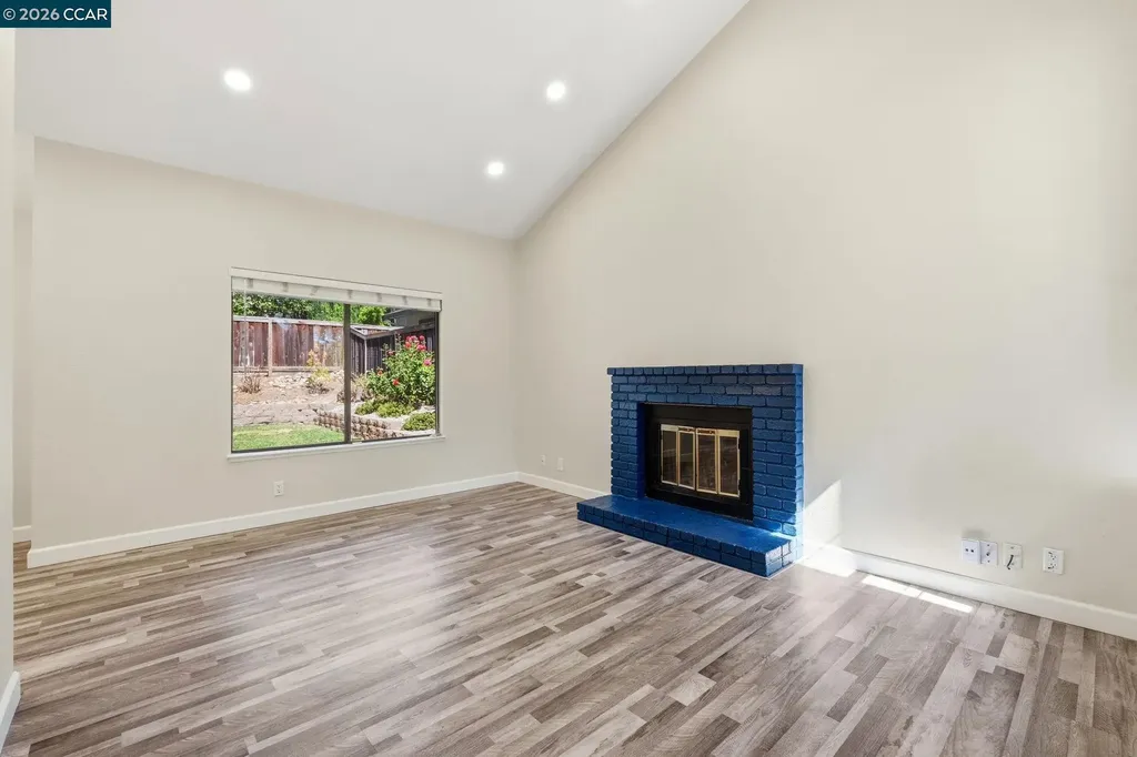 2300 Lake Park Court Martinez CA 94553