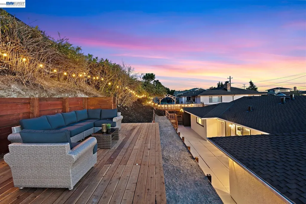 2356 Marineview Drive San Leandro CA 94577