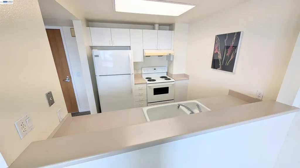 989 Webster Street Oakland CA 94607