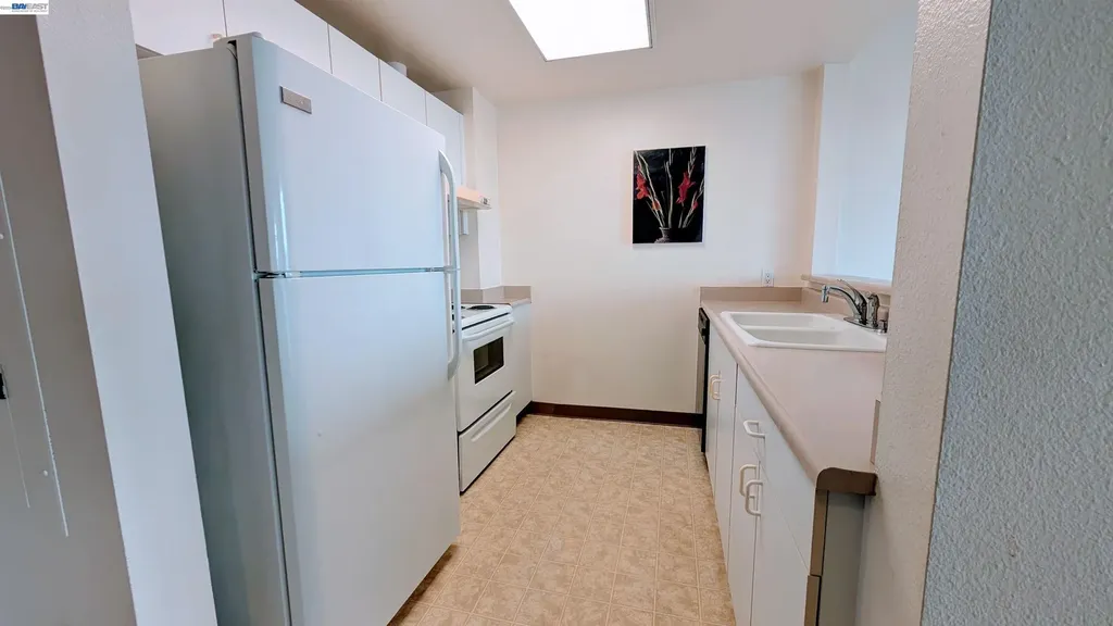 989 Webster Street Oakland CA 94607