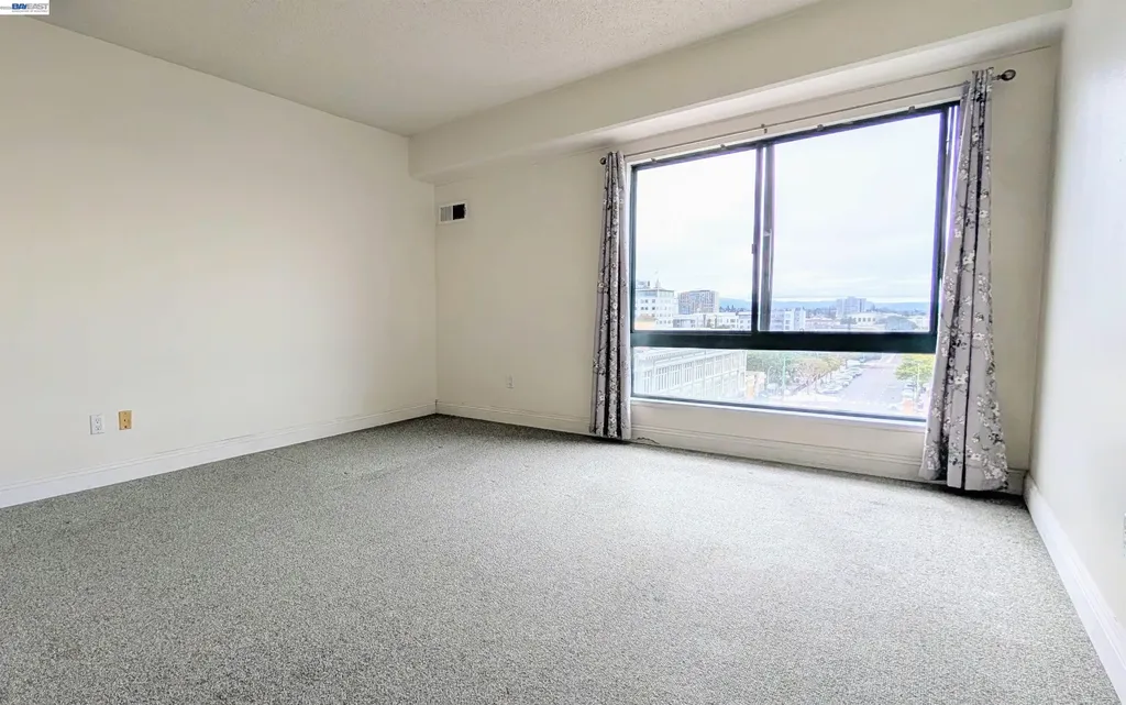 989 Webster Street Oakland CA 94607
