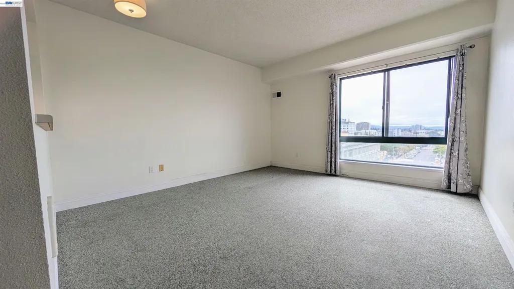 989 Webster Street Oakland CA 94607