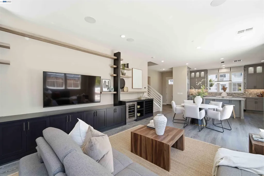 37595 Sea Bank Street Newark CA 94560