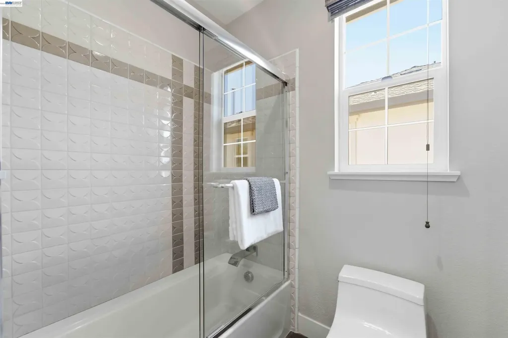 37595 Sea Bank Street Newark CA 94560