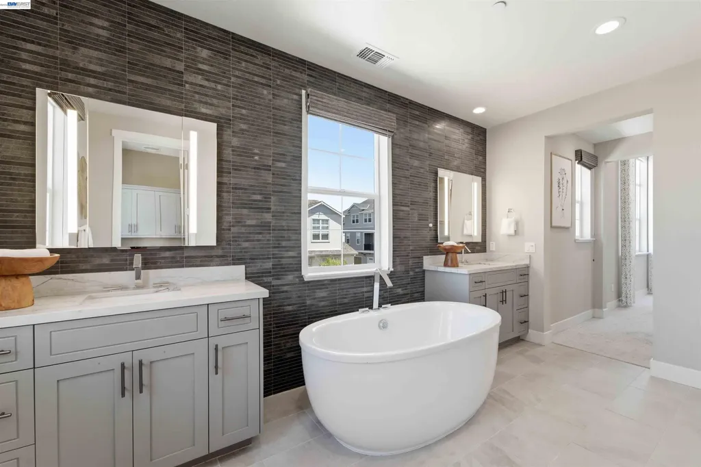 37595 Sea Bank Street Newark CA 94560