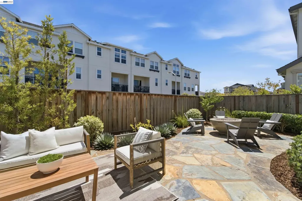 37595 Sea Bank Street Newark CA 94560
