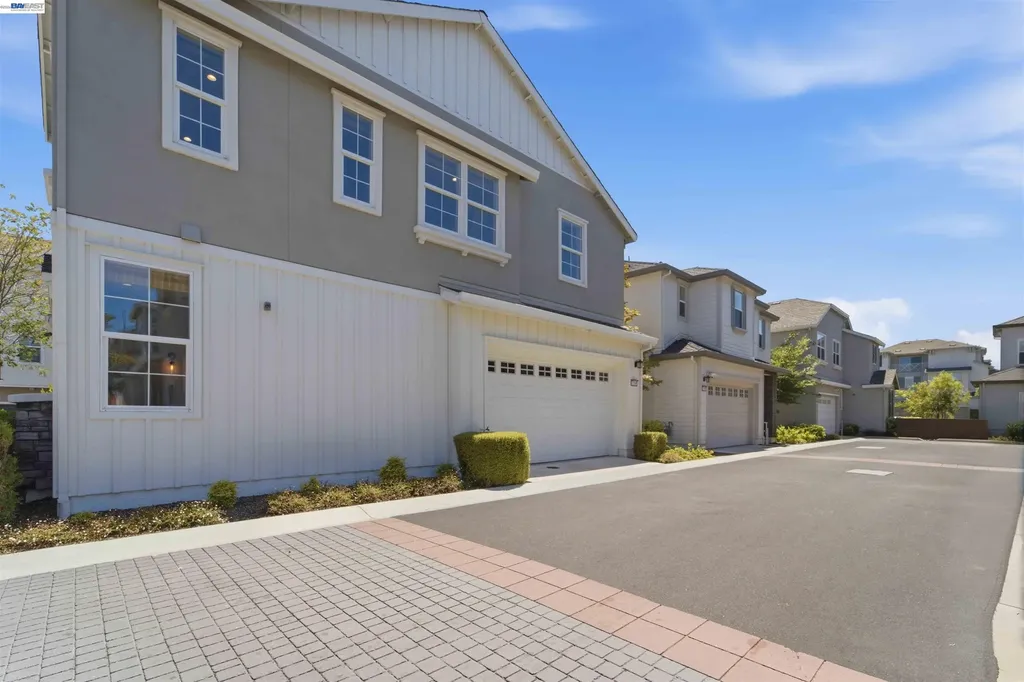 37595 Sea Bank Street Newark CA 94560