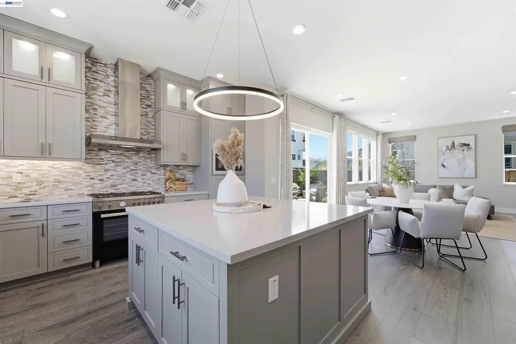 37595 Sea Bank Street Newark CA 94560