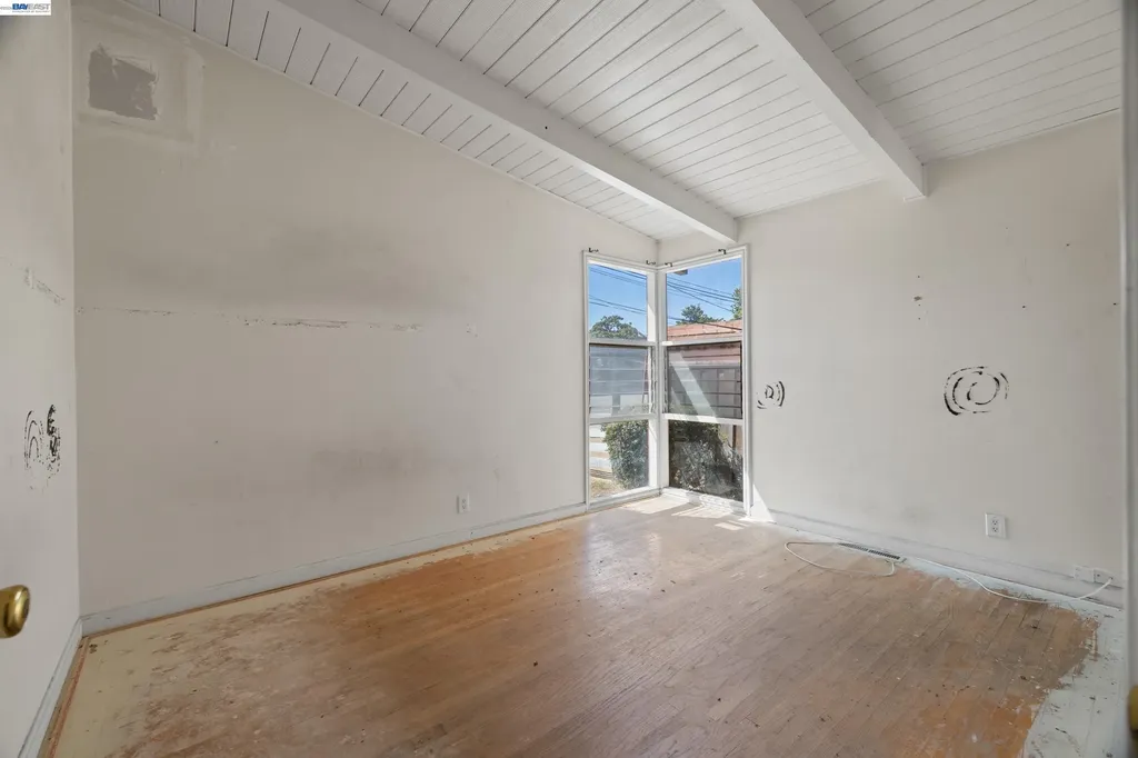 440 Rousseau Street Hayward CA 94544