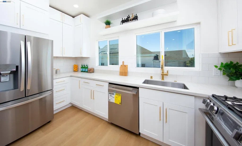 1043 18th Street Oakland CA 94606