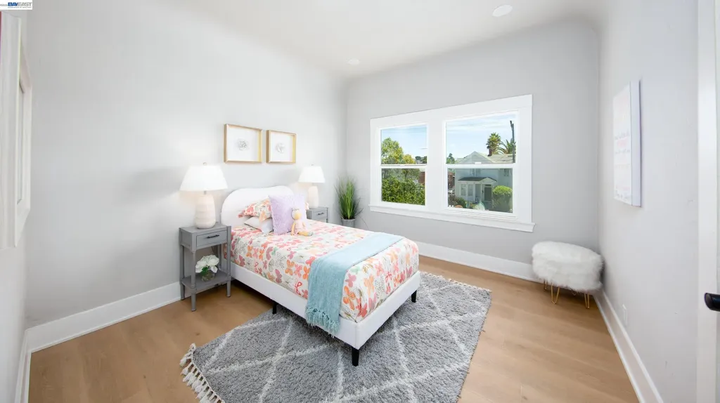 1043 18th Street Oakland CA 94606