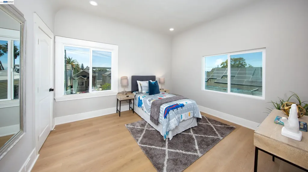 1043 18th Street Oakland CA 94606