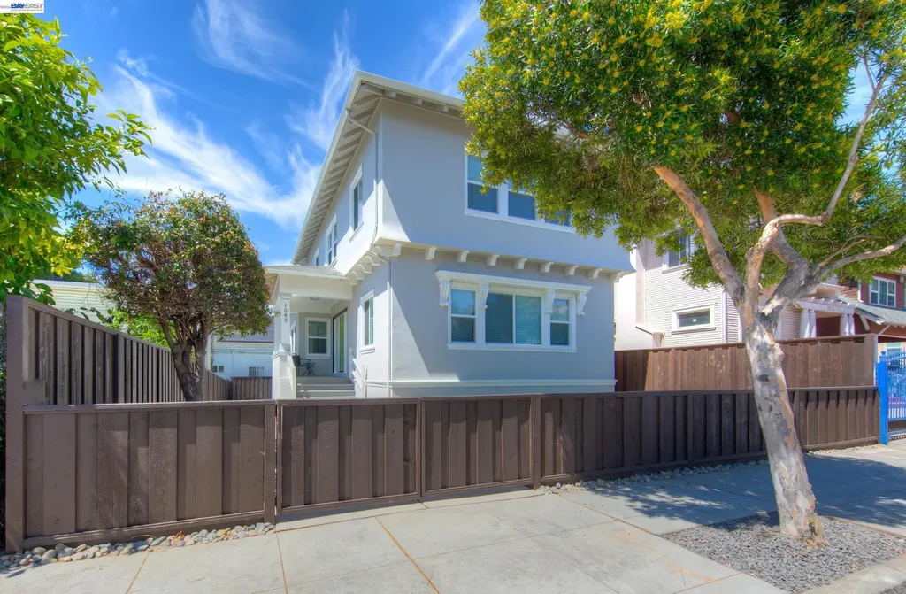 1043 18th Street Oakland CA 94606