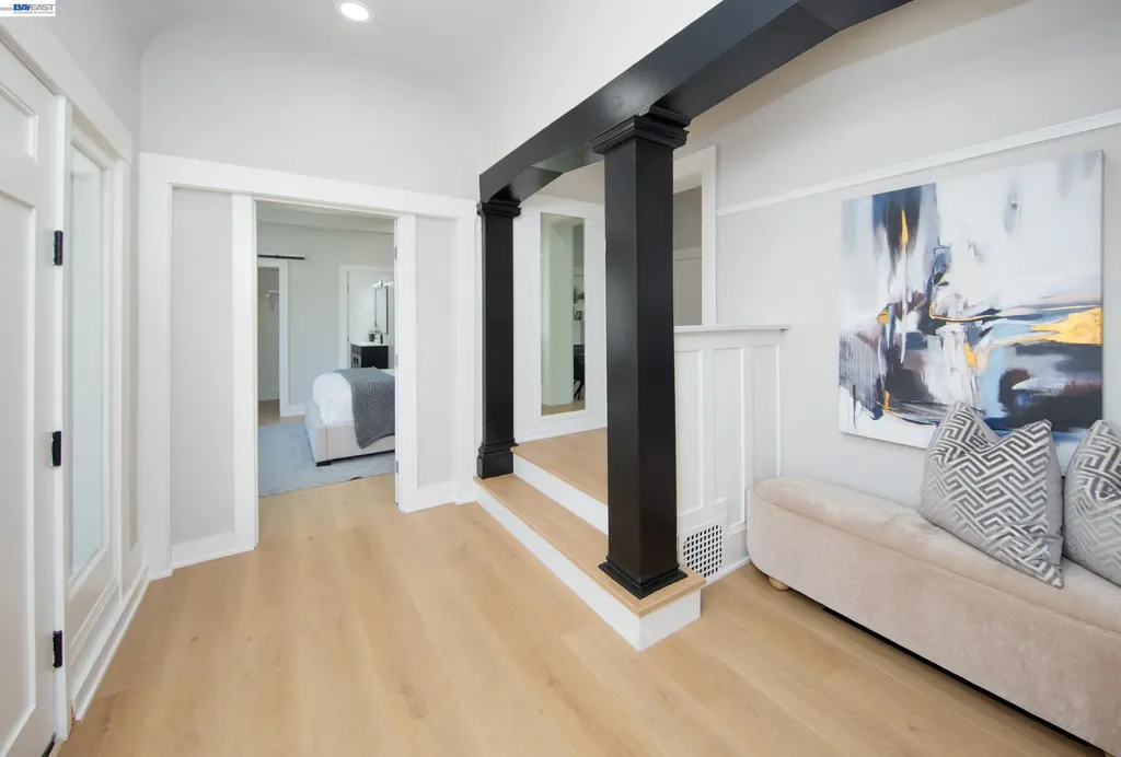 1043 18th Street Oakland CA 94606