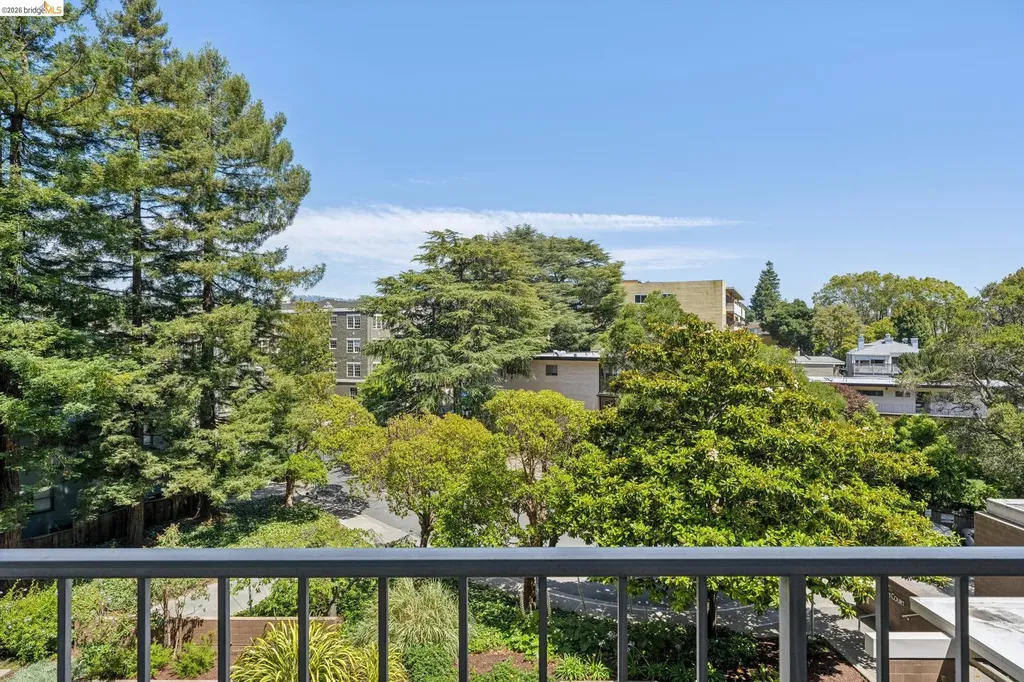 1 Kelton Court Oakland CA 94611