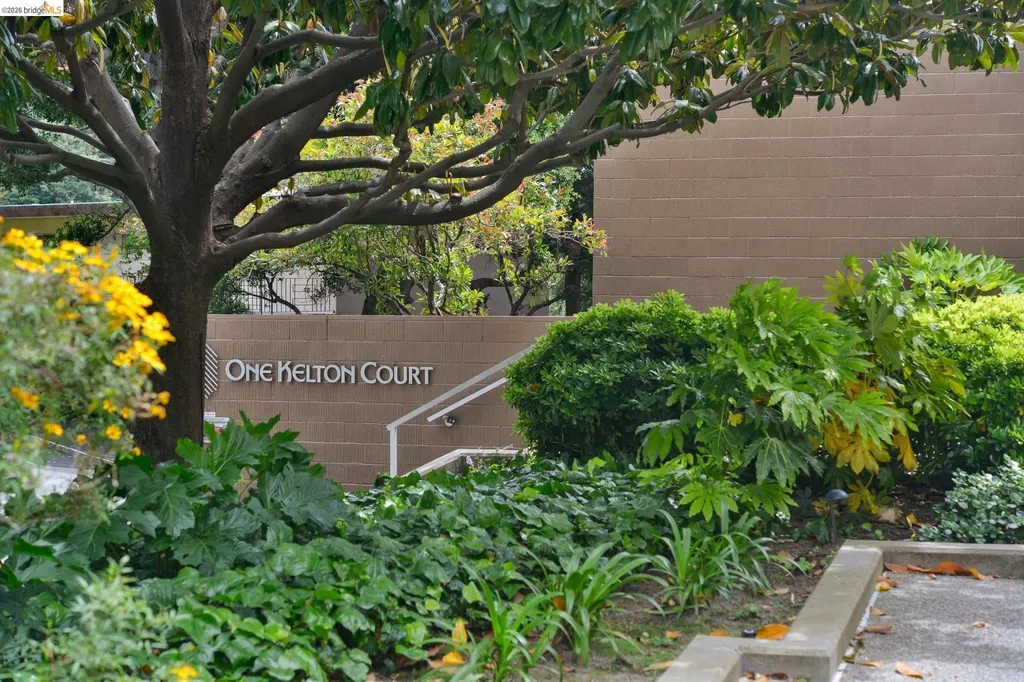 1 Kelton Court Oakland CA 94611
