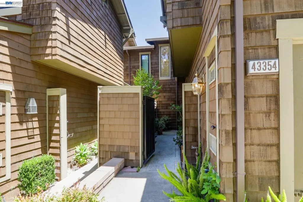 43354 Banda Terrace Fremont CA 94539