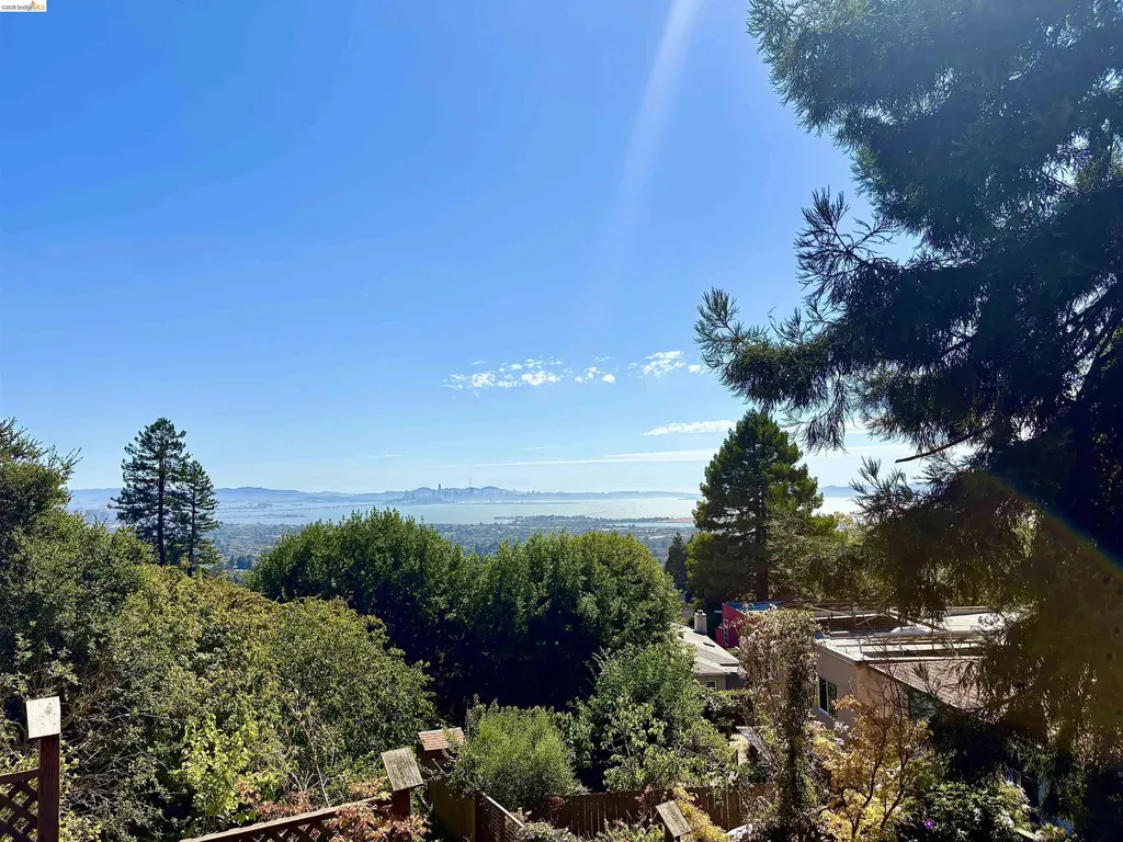 916 Cragmont Avenue Berkeley CA 94708
