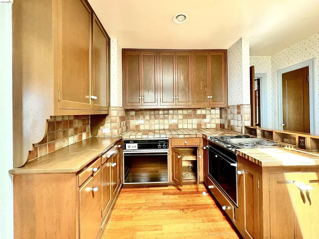 916 Cragmont Avenue Berkeley CA 94708