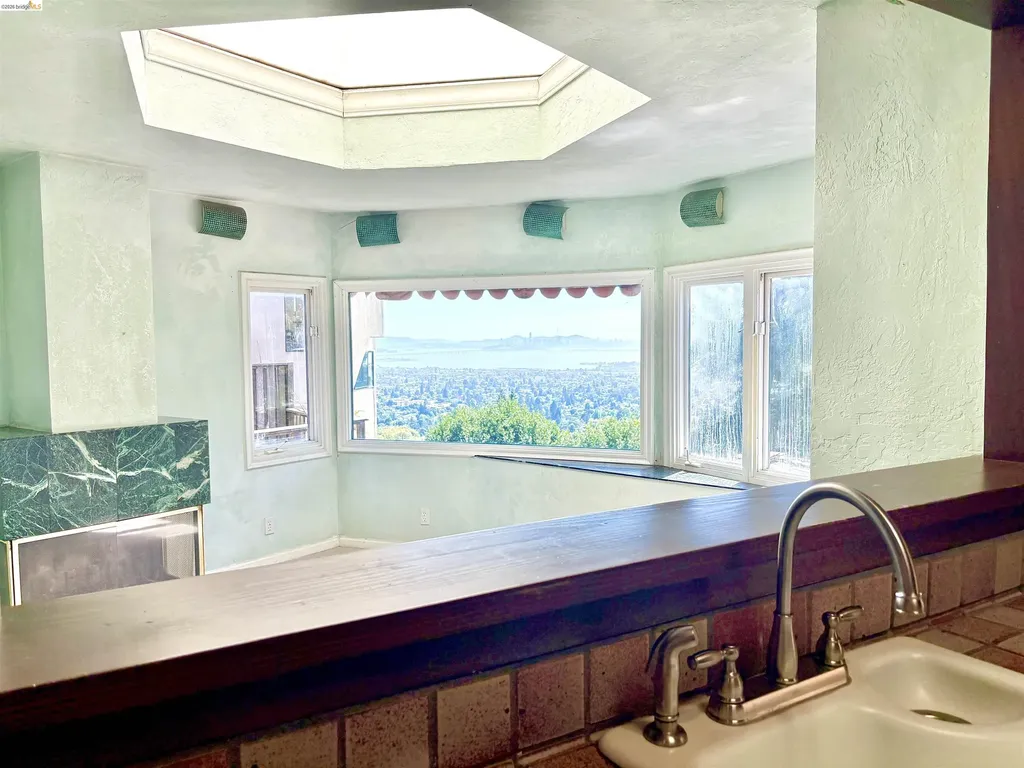 916 Cragmont Avenue Berkeley CA 94708