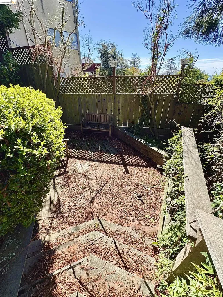 916 Cragmont Avenue Berkeley CA 94708