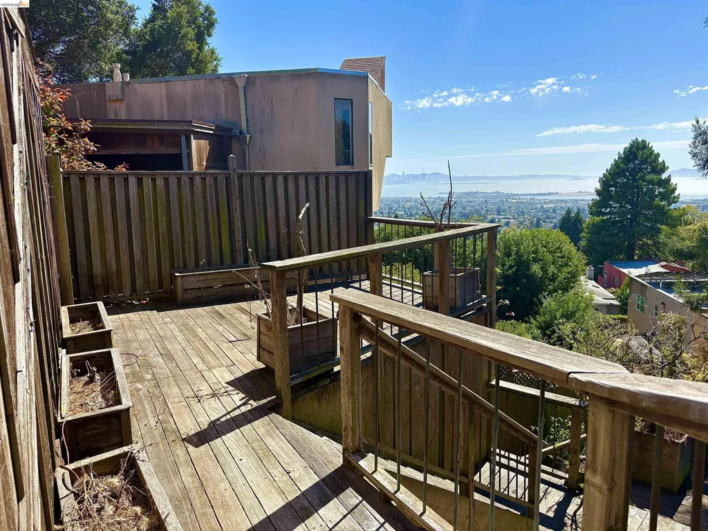 916 Cragmont Avenue Berkeley CA 94708