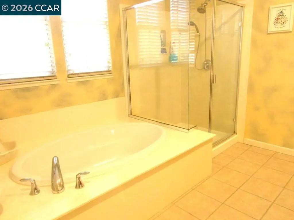 2072 Drake Lane Hercules CA 94547