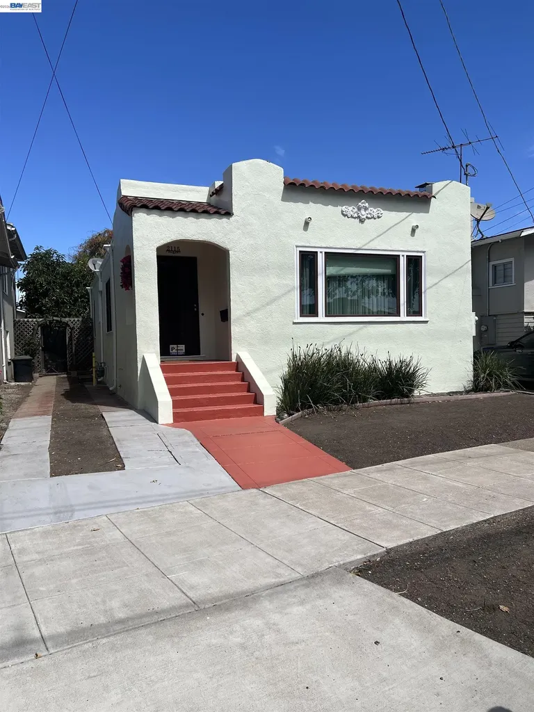 2115 Havenscourt Boulevard Oakland CA 94621
