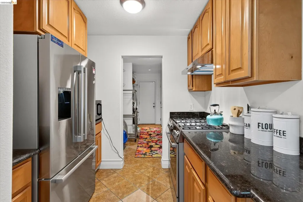 7925 Greenly Drive Oakland CA 94605
