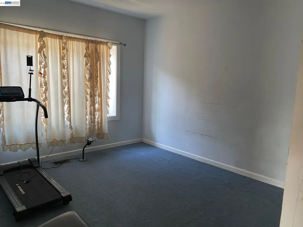3264 Kansas Oakland CA 94602
