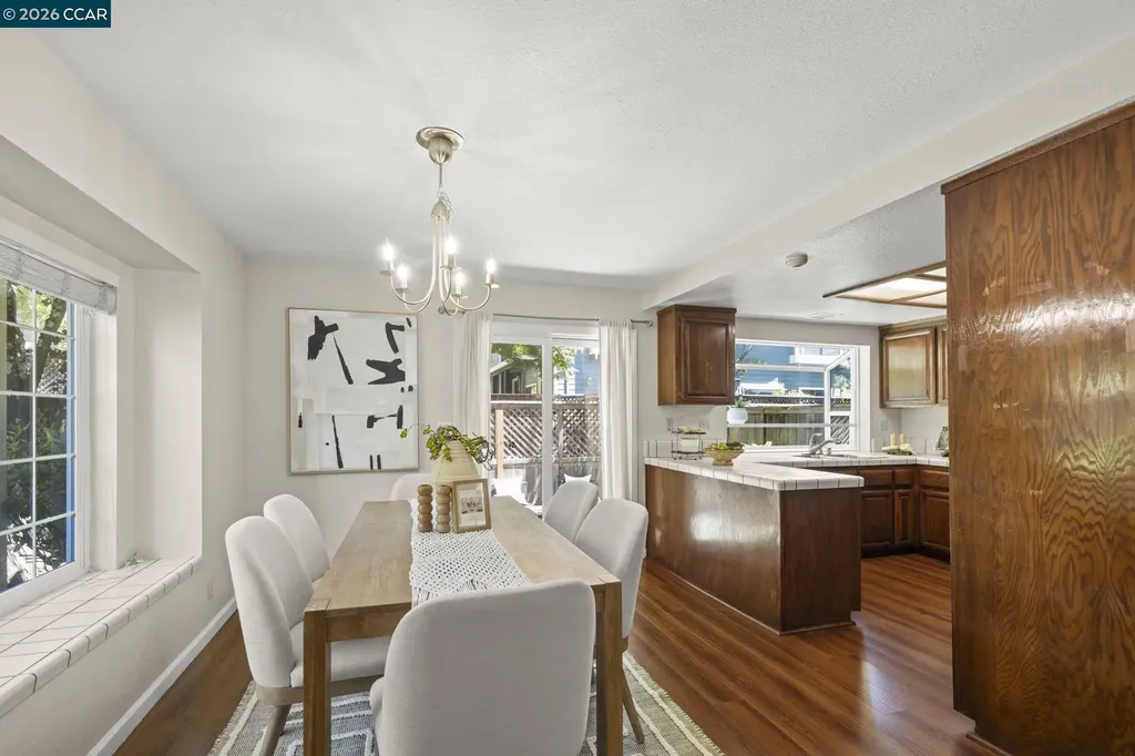 16 Josefa Place Moraga CA 94556
