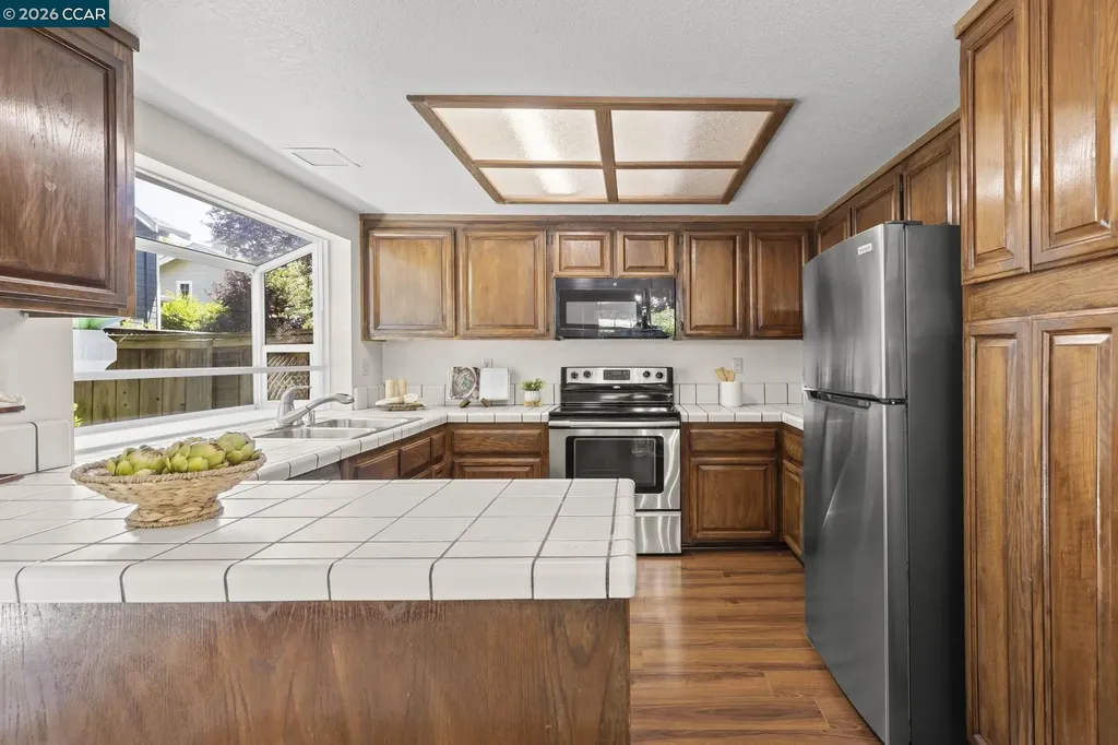 16 Josefa Place Moraga CA 94556