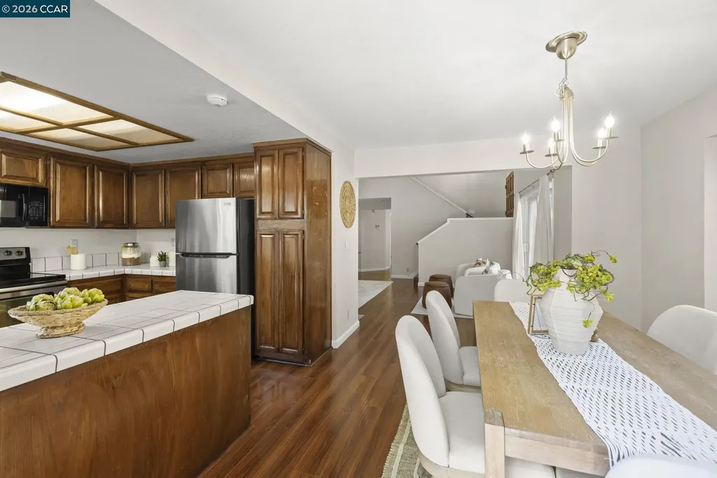 16 Josefa Place Moraga CA 94556