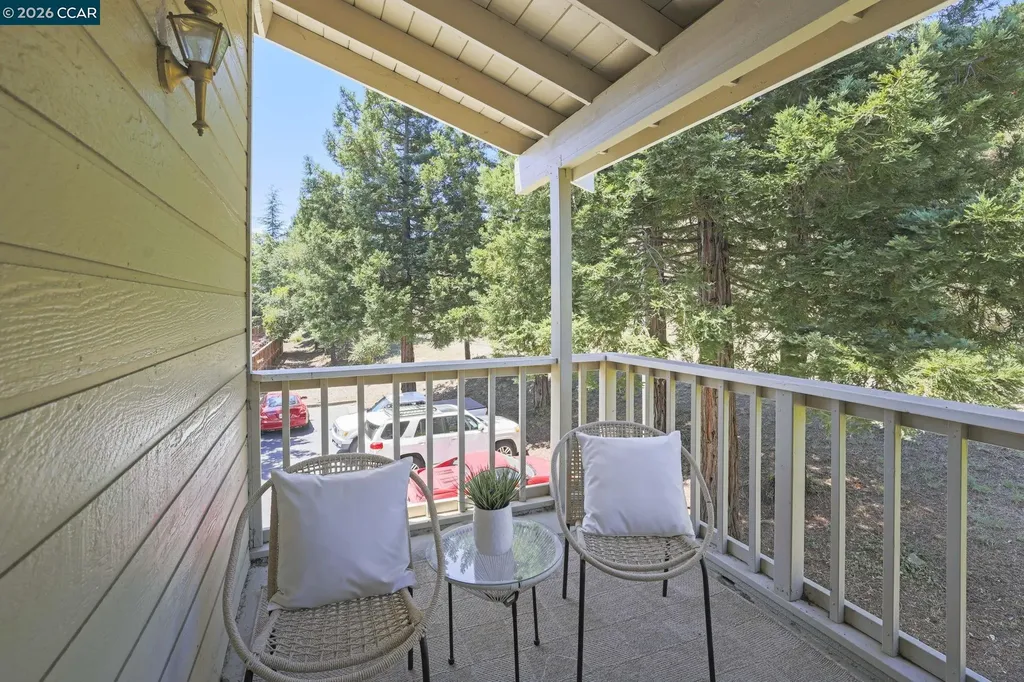16 Josefa Place Moraga CA 94556