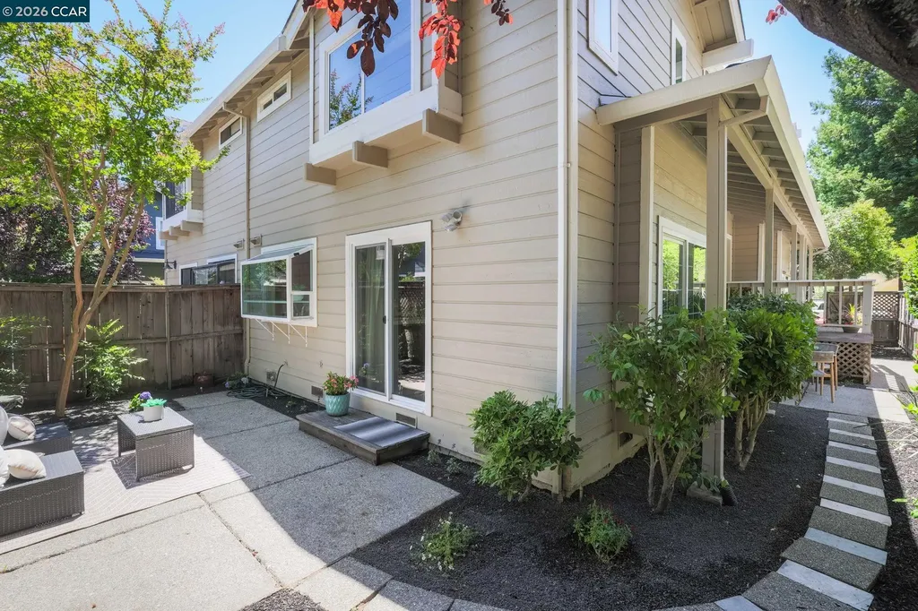 16 Josefa Place Moraga CA 94556