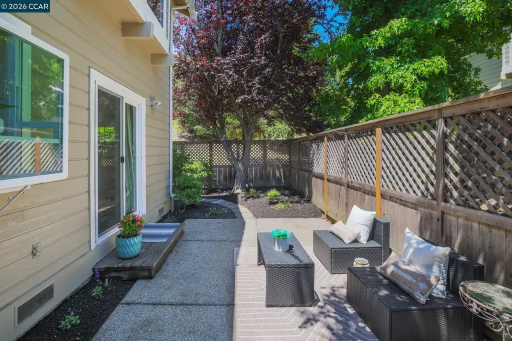 16 Josefa Place Moraga CA 94556