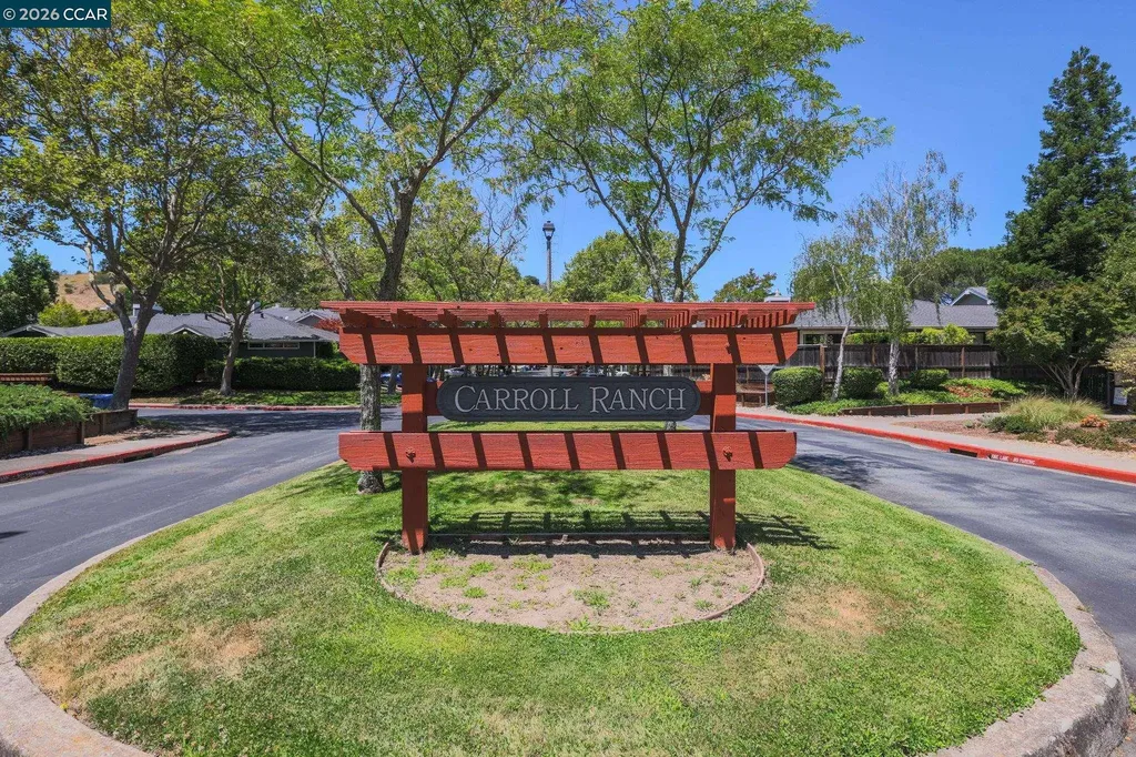 16 Josefa Place Moraga CA 94556