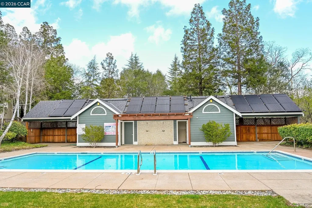 16 Josefa Place Moraga CA 94556